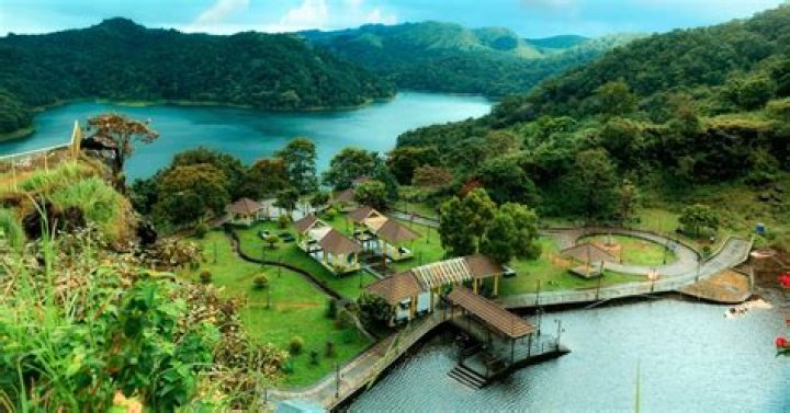 Explore The Enchanting Etter Lake: A Haven For Nature And Adventure
