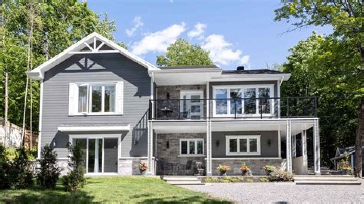 Find The Perfect Home In Johnstone Bellevue: Explore Properties Today!